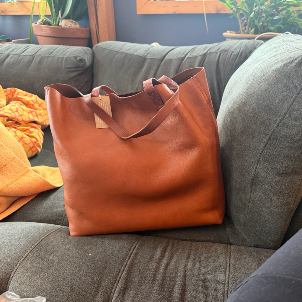 Madewell Leather Tote in Cognac Brown